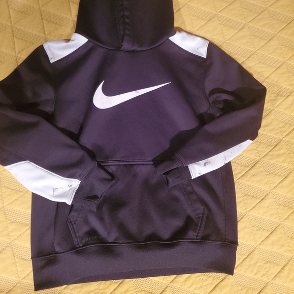 Nike Hoodie - Picture 2 of 4